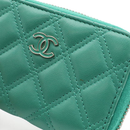 Chanel Quilted CC Logo Zip Coin Purse Zip Around Lambskin Leather Emerald Green — view 6