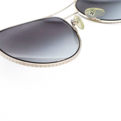 Louis Vuitton Sunglasses Monogram Conspiration Pilot Gray Gradient Teardrop — view 8