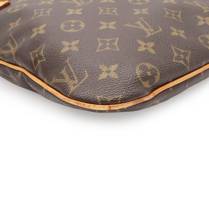 Louis Vuitton Monogram Pochette Bosfall Shoulder — view 3