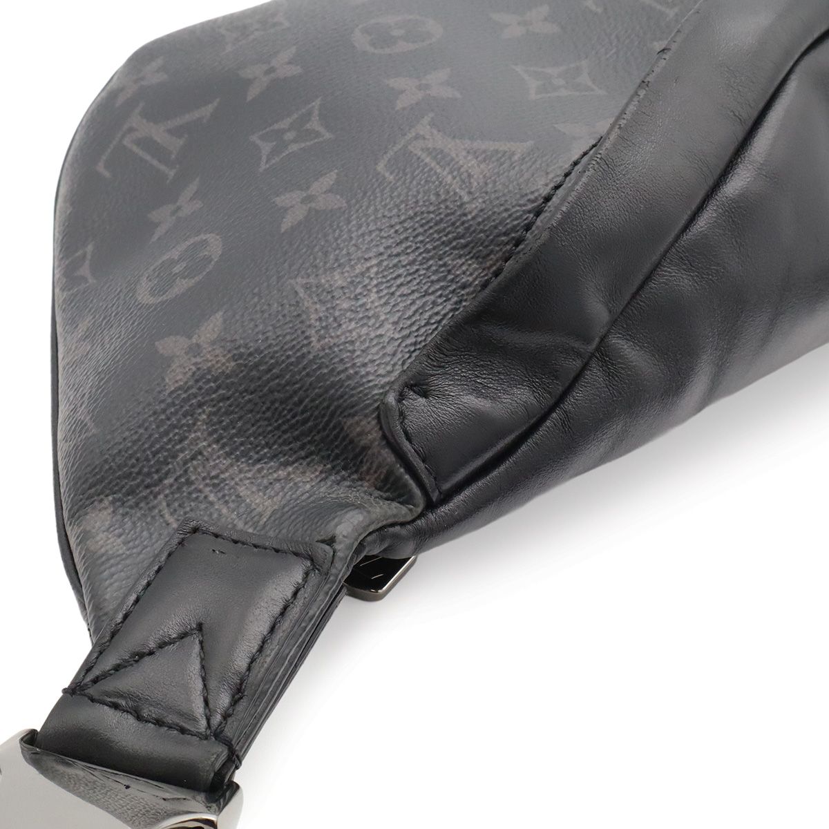 Louis Vuitton Monogram Eclipse Discovery Bum Bag PM Waist Pouch — view 5