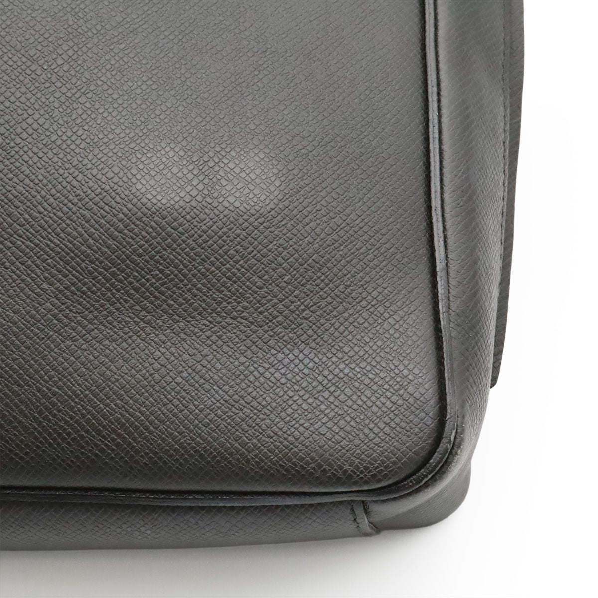 Louis Vuitton Taiga Roman PM Shoulder Bag Crossbody Leather Ardoise Black — view 7