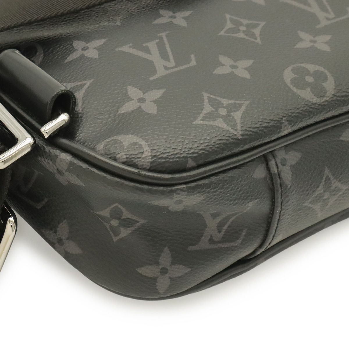 Louis Vuitton Monogram Eclipse Bum Bag Waist Pouch Clutch — view 3