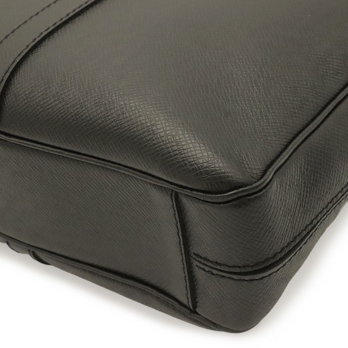 Louis Vuitton Taiga Pdv Porto Document Voyage PM Business Bag Ardoise — view 3