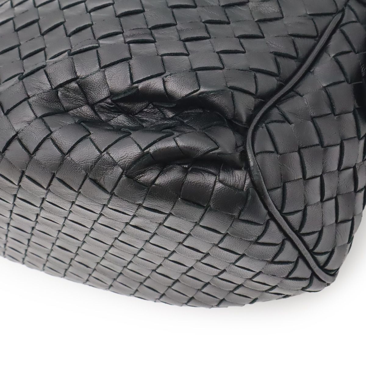 Bottega Veneta Intrecciato Shoulder Bag Pochette Crossbody Leather Black — view 3