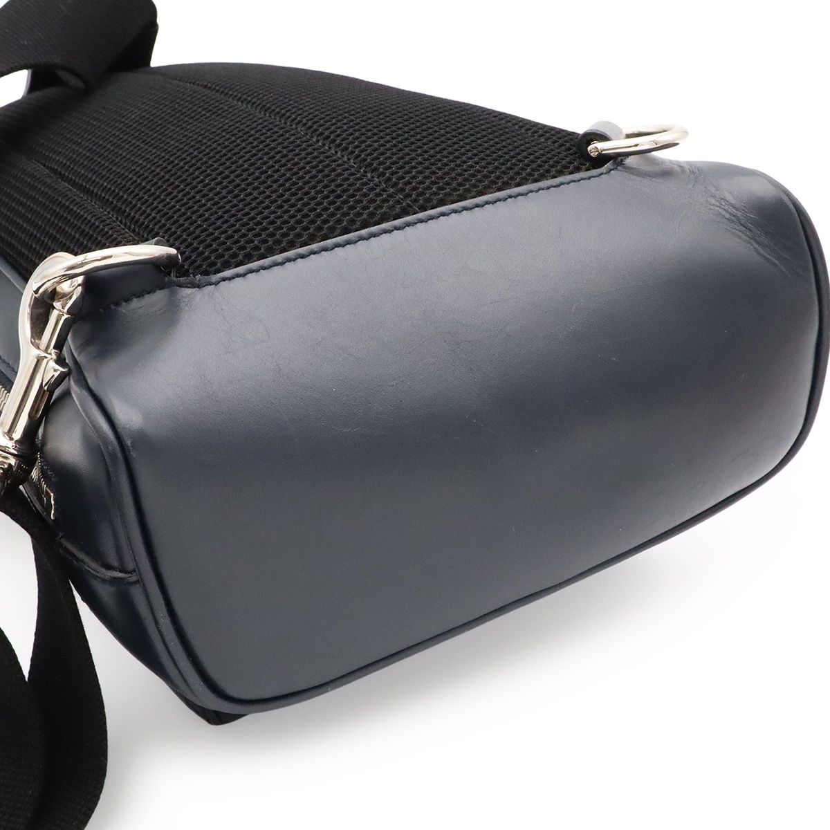 Gucci Guccissima Cross Belt Bag Crossbody Leather Navy Blue Silver — view 7