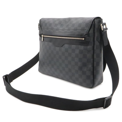 Louis Vuitton Damier Graphite Daniel MM Messenger — view 2