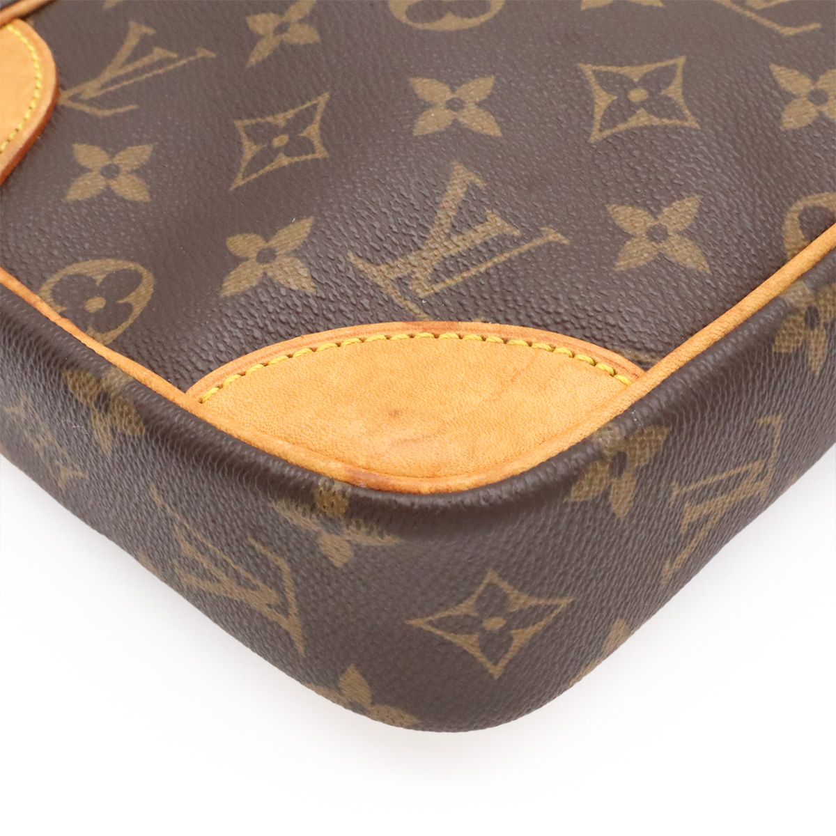 Louis Vuitton Monogram Danube Shoulder Bag Pochette — view 3