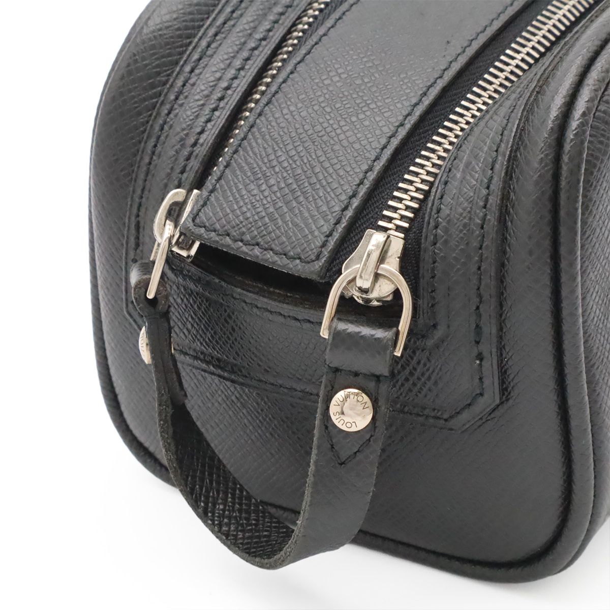 Louis Vuitton Taiga Trousse Yvan Clutch Pouch Leather Ardoise Black — view 4