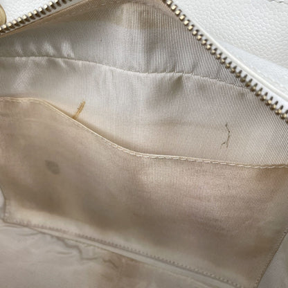 Chanel Shoulder Bag CC Logo Quilted Caviar Leather White — view 7