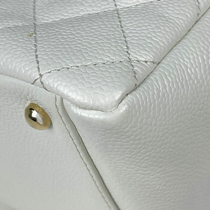 Chanel Shoulder Bag CC Logo Quilted Caviar Leather White — view 3