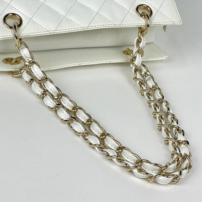 Chanel Shoulder Bag CC Logo Quilted Caviar Leather White — view 5