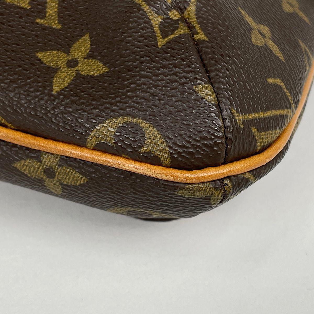 Louis Vuitton Musette Salsa Shoulder Bag Short Monogram Brown — view 3