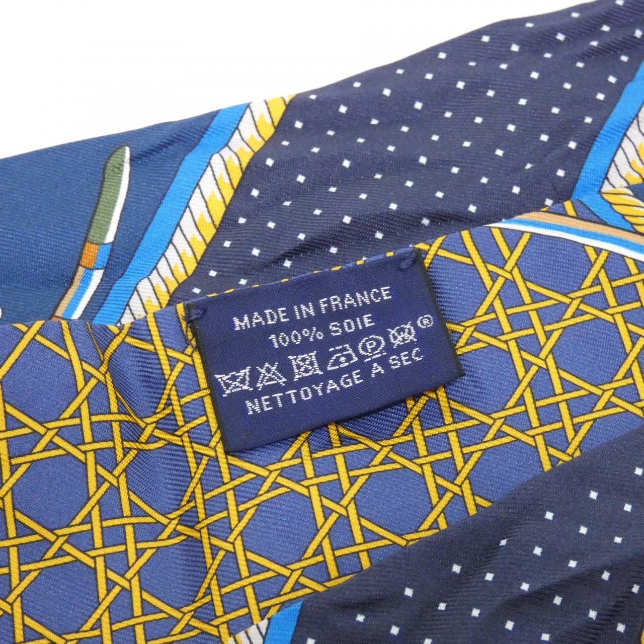 Hermes les Voitures a Transformation Twilly Scarf — view 3