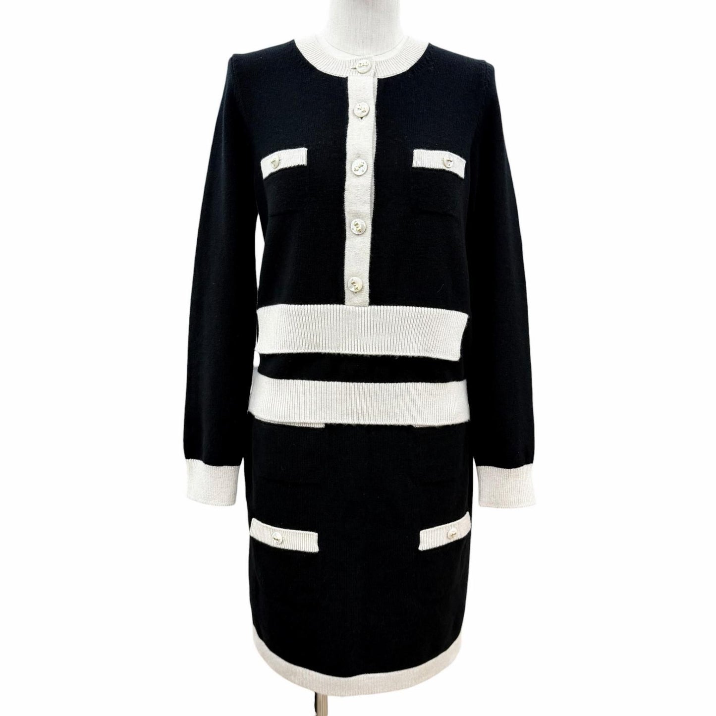 Chanel Cashmere Ribbon CC Logo Button Set 36 UK