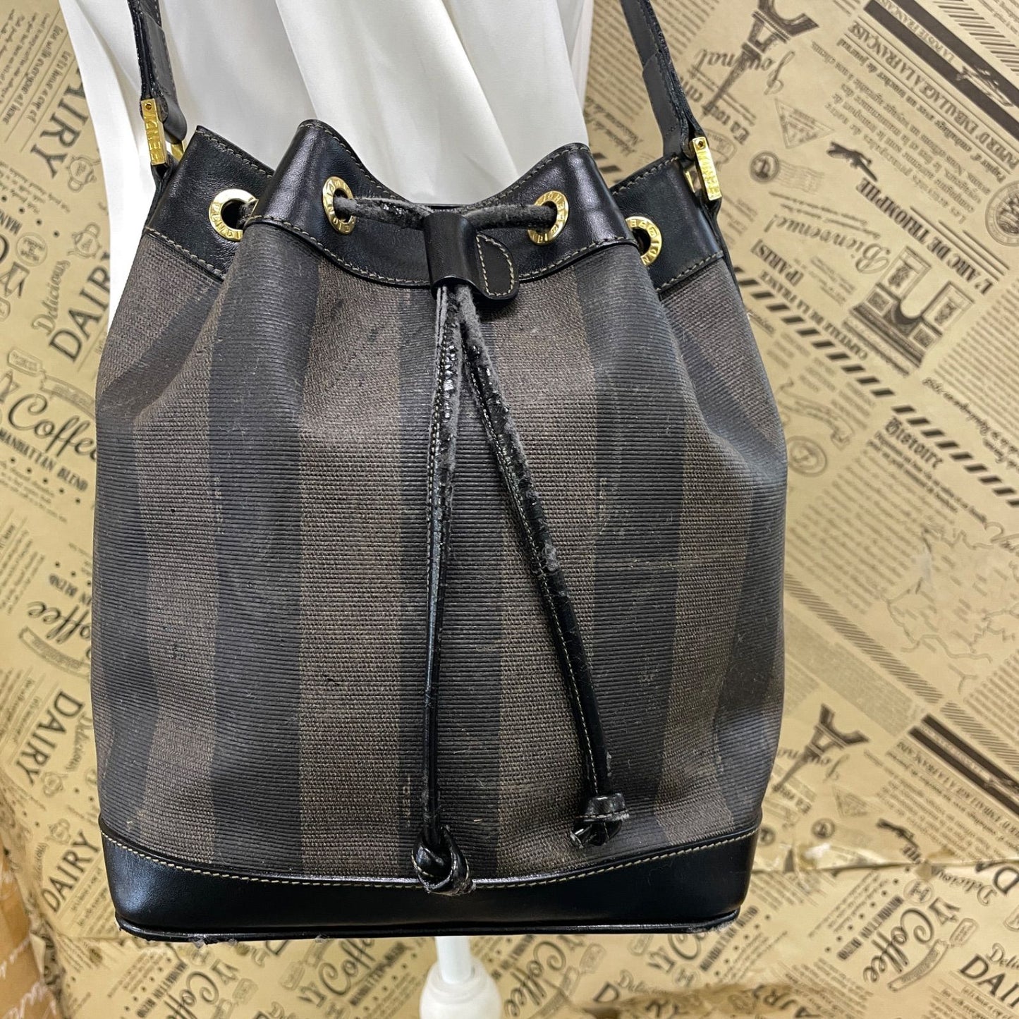 Fendi Pecan Drawstring Shoulder Bag Black