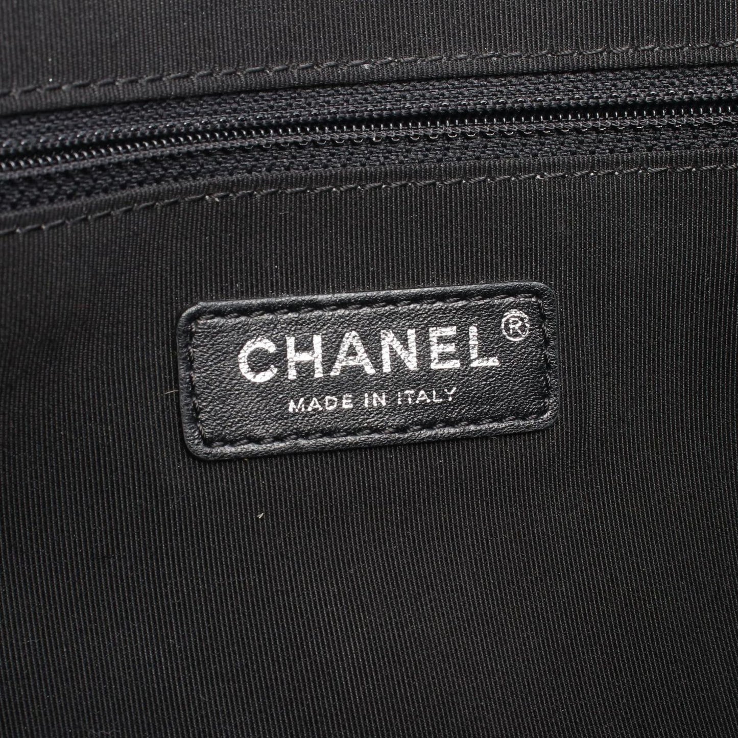 Chanel Shoulder Bag la Pausa Cruise Collection Black White Canvas Leather — view 4