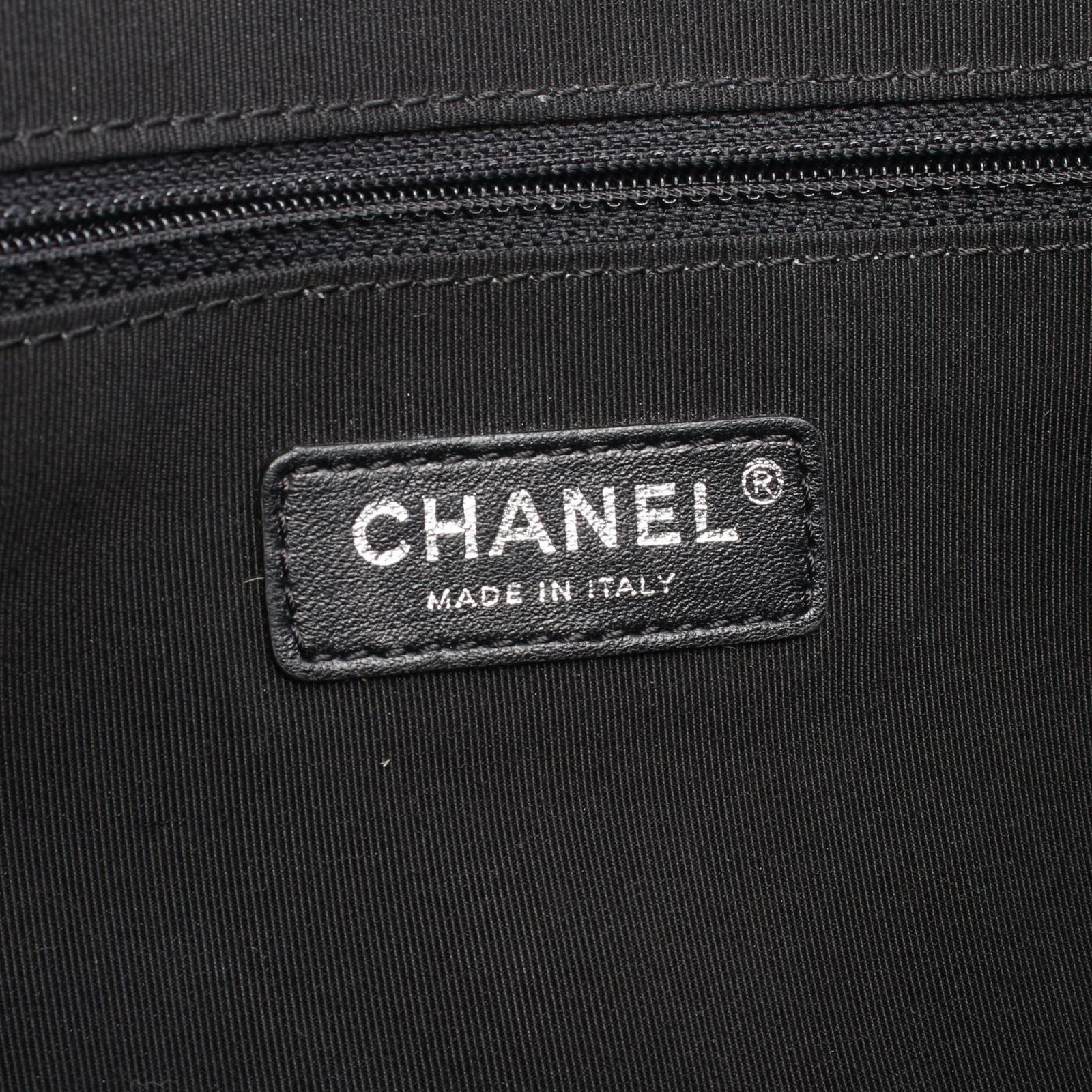 Chanel Shoulder Bag la Pausa Cruise Collection Black White Canvas Leather — view 4