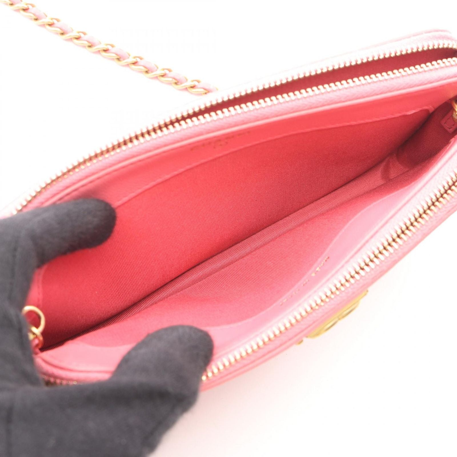 Chanel Shoulder Bag Boy Pink Lambskin Boy Phone Case Chain Wallet — view 4