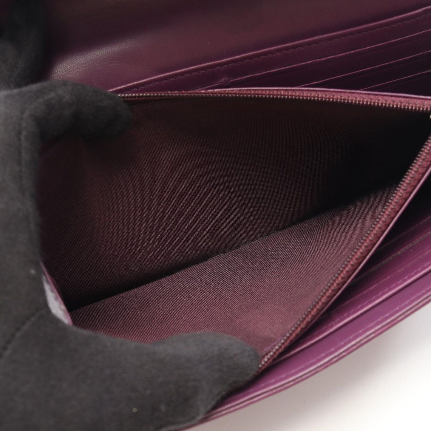 Chanel Bifold Wallet Boy Purple Lambskin Boy — view 6