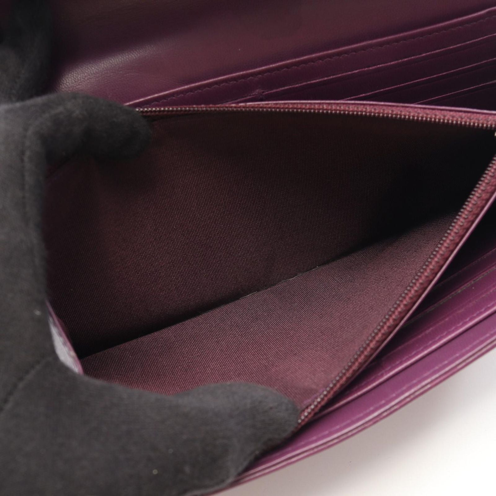 Chanel Bifold Wallet Boy Purple Lambskin Boy — view 6