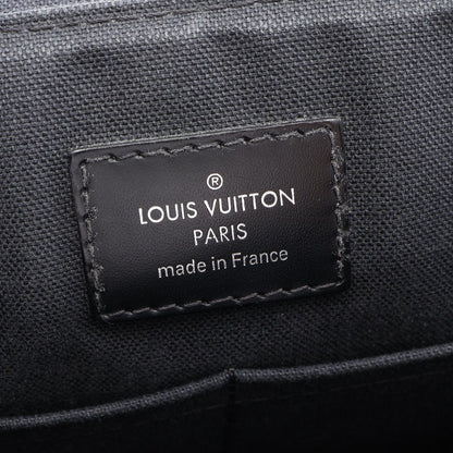 Louis Vuitton Shoulder Bag District PM Canvas Leather — view 4