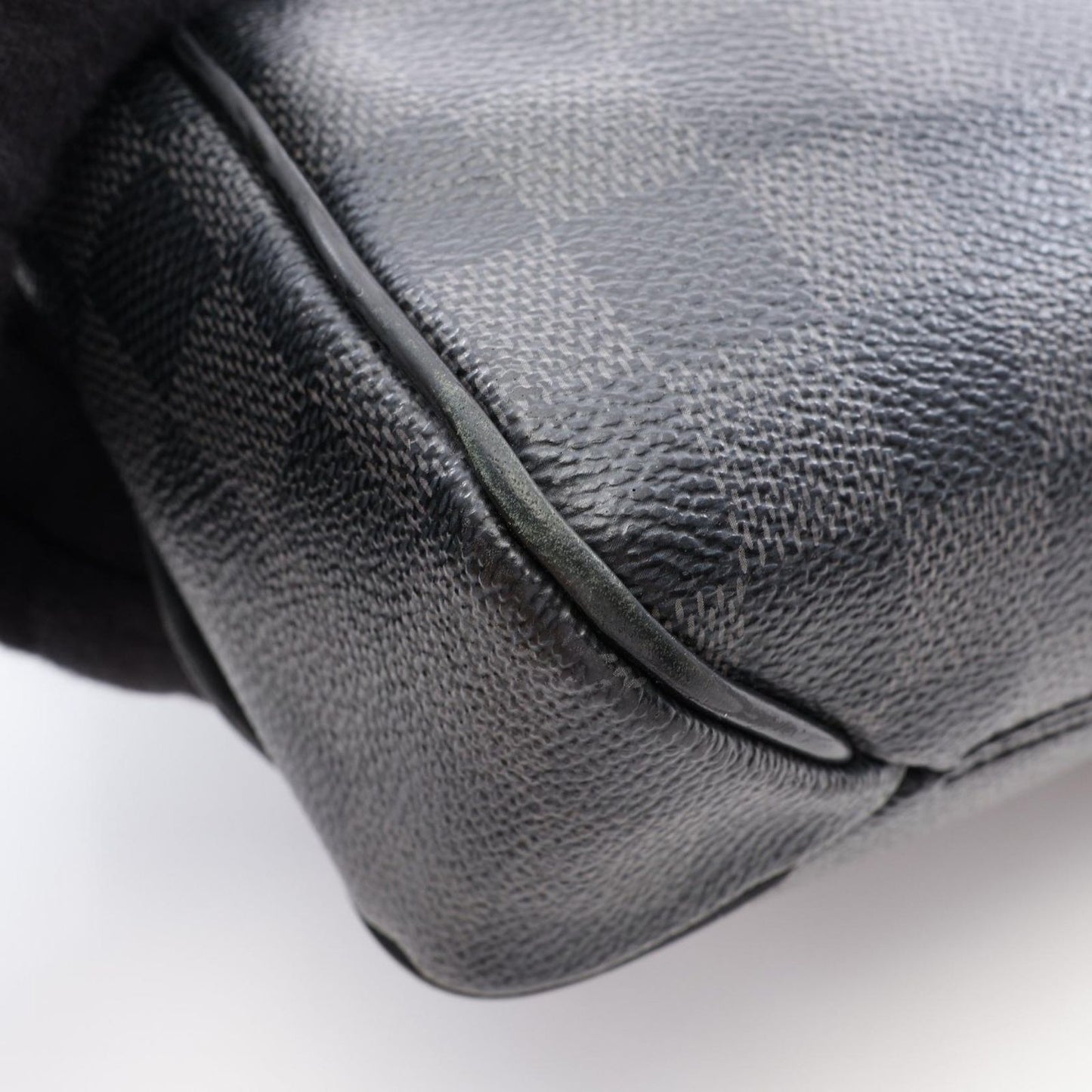 Louis Vuitton Shoulder Bag District PM Canvas Leather — view 8