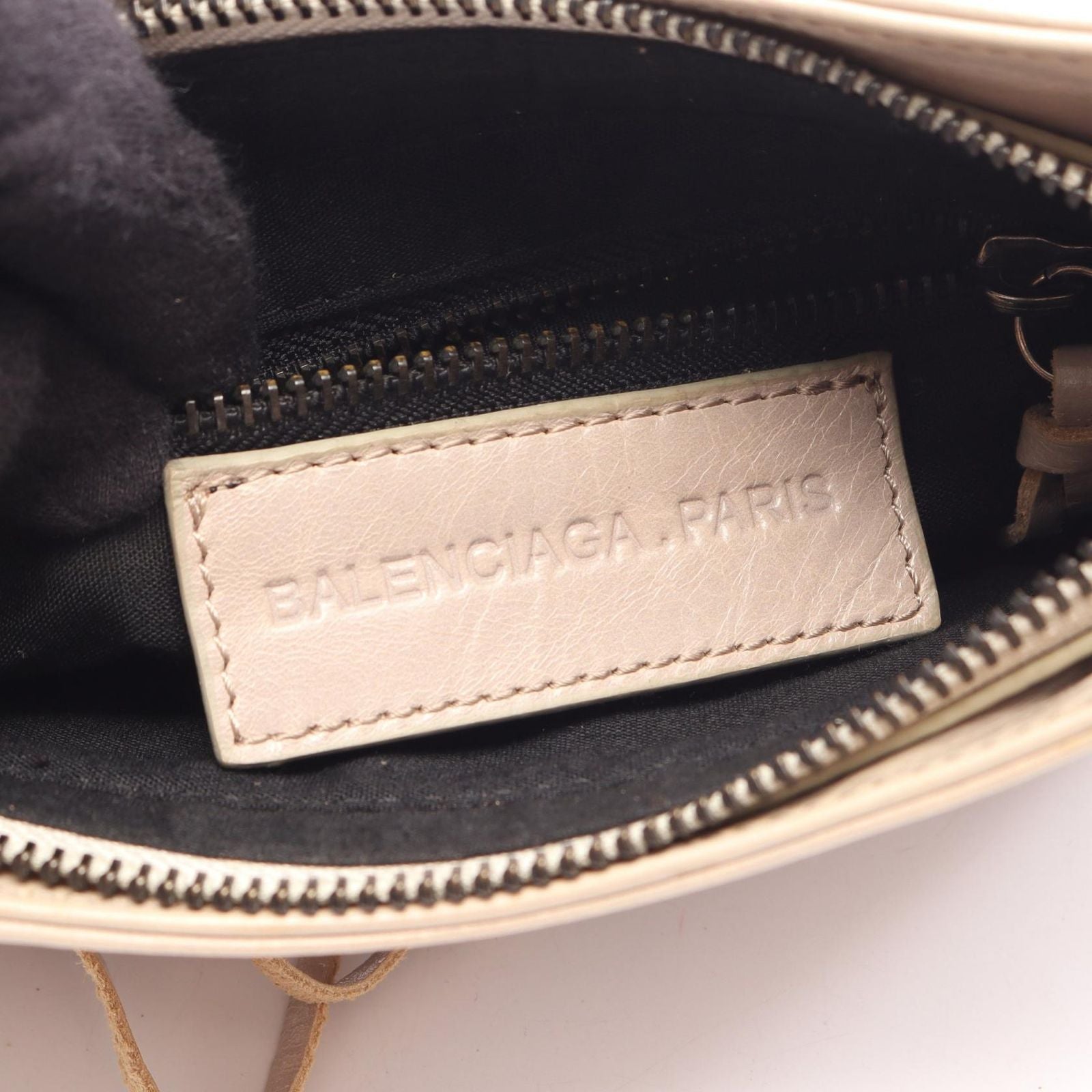 Balenciaga Shoulder Bag Giant Hips Light Beige Leather — view 4
