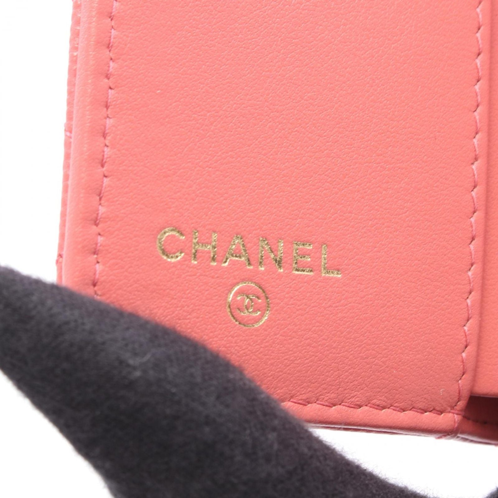 Chanel Trifold Wallet Classic Small Flap Quilted Pink Caviar Leather — view 5