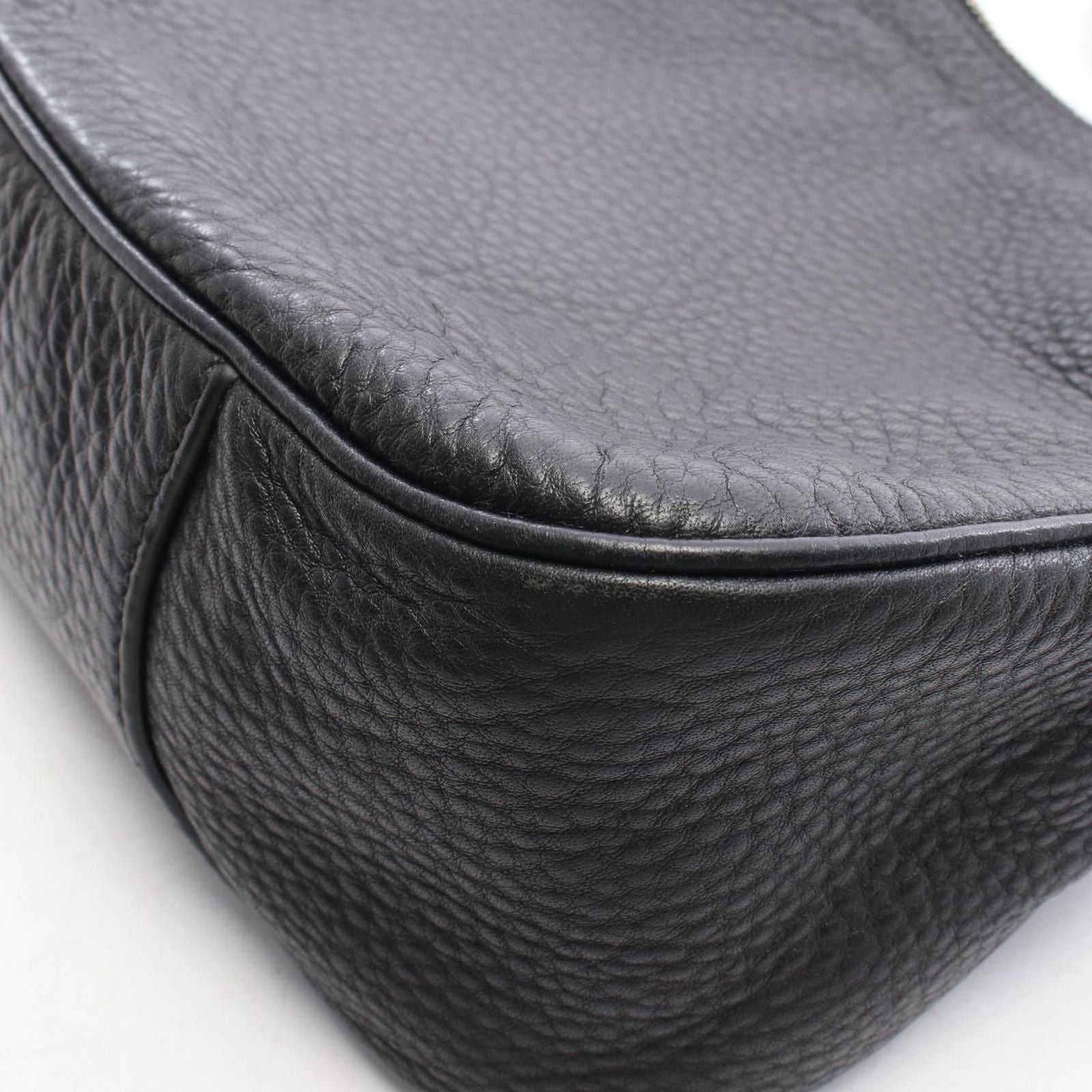 Prada Shoulder Bag Vitello Daino Black Leather Metal Logo — view 6