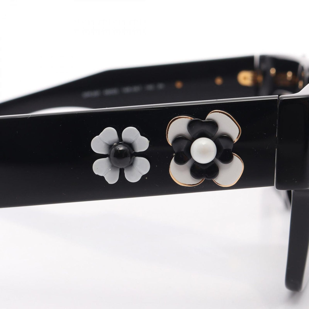 Prada Sunglasses Gradient Lens Flower Black Eyewear — view 7