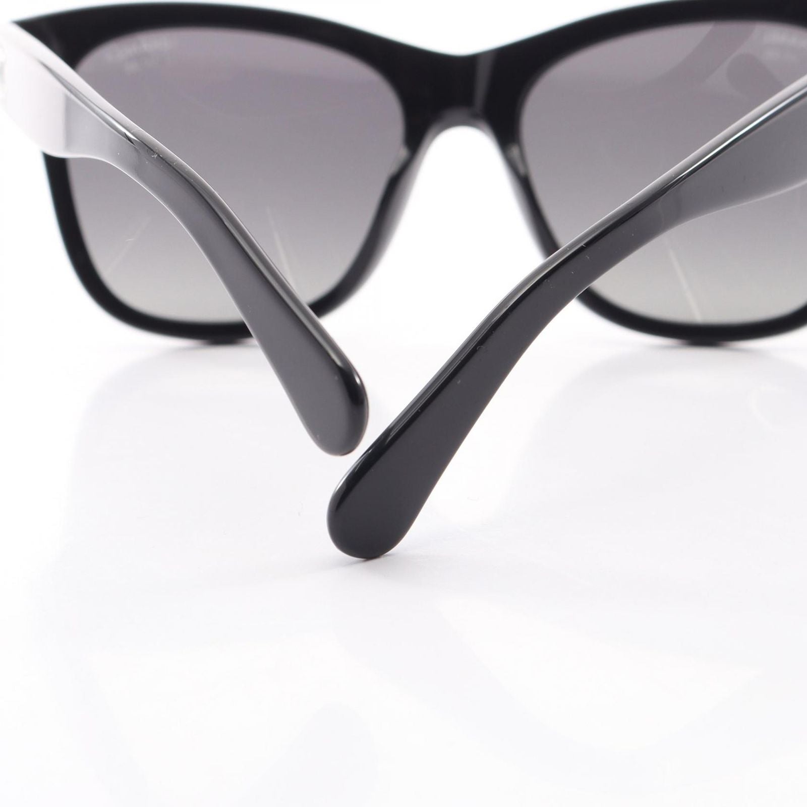 Chanel Sunglasses CC Logo Gradient Lens Eyewear — view 6