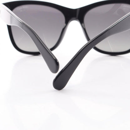 Chanel Sunglasses CC Logo Gradient Lens Eyewear — view 6