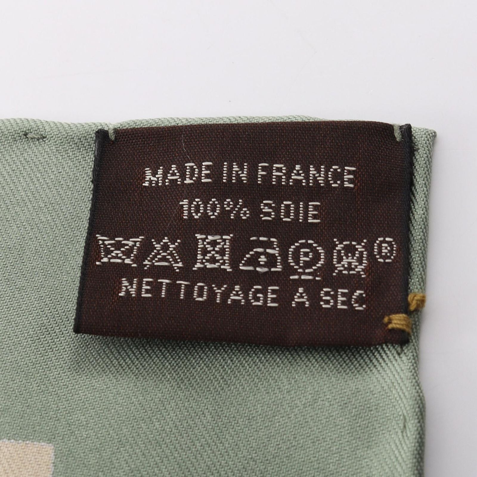 Hermes Scarf Carre 90 Beaute Composee Beige Silk — view 3
