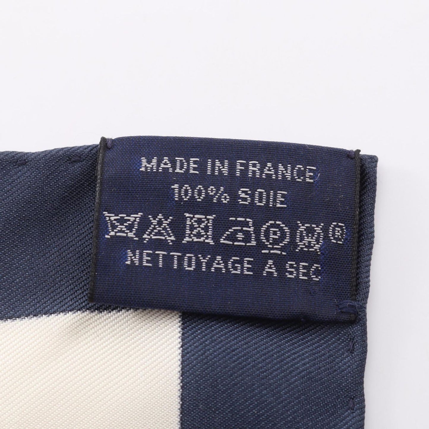 Hermes Scarf Petit Carre 45 Robe Legere Silk — view 3