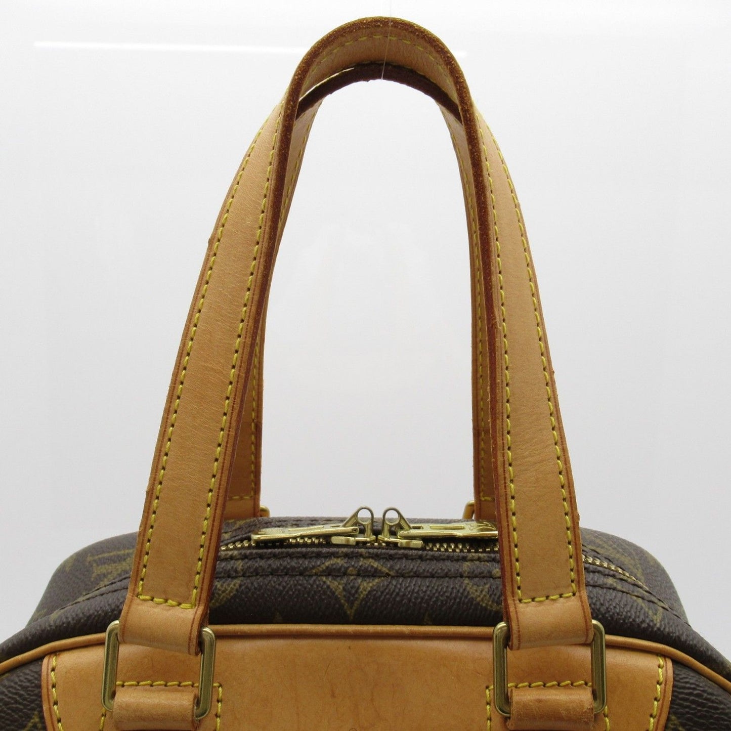 Louis Vuitton Excursion Monogram Handbag Brown — view 2