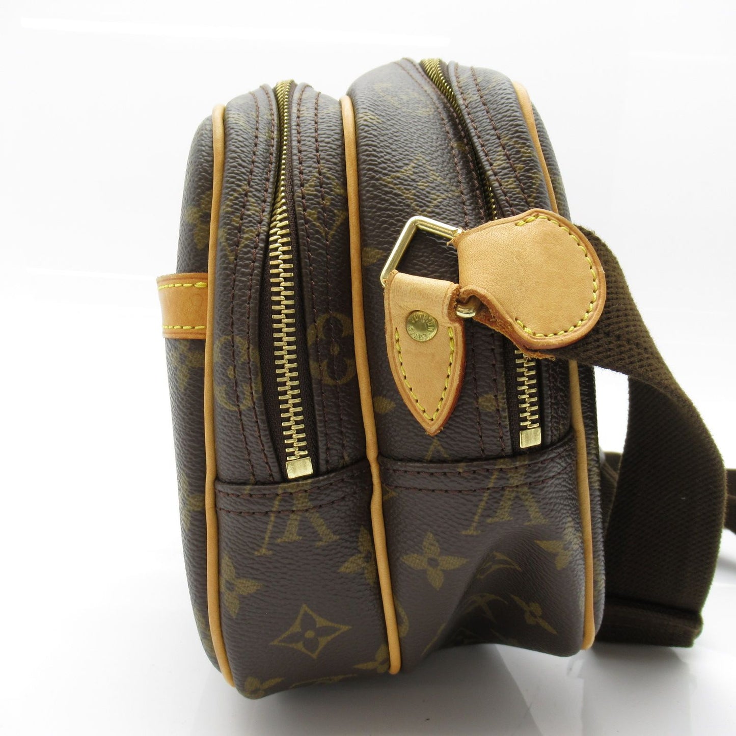 Louis Vuitton Reporter PM Monogram Shoulder Bag Brown — view 3
