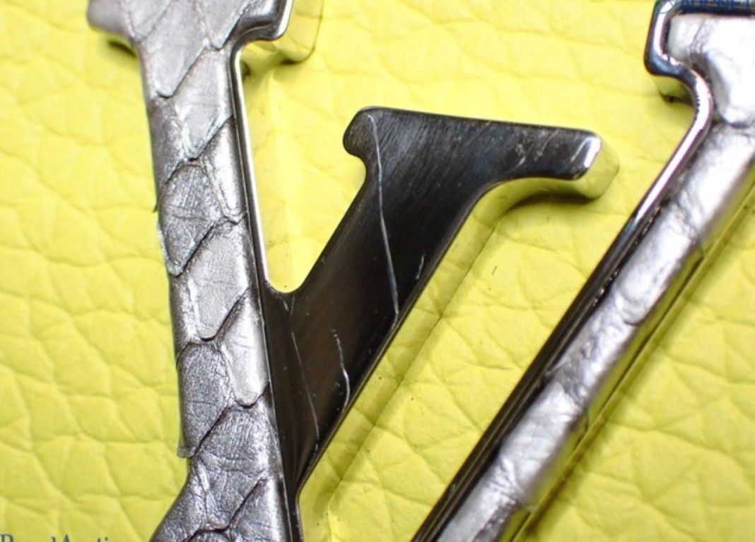 Louis Vuitton Wallet Portefeuille Capucines Tonic Lemon Taurillon Leather — view 6