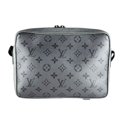Louis Vuitton Shoulder Bag Outdoor Messenger — view 3
