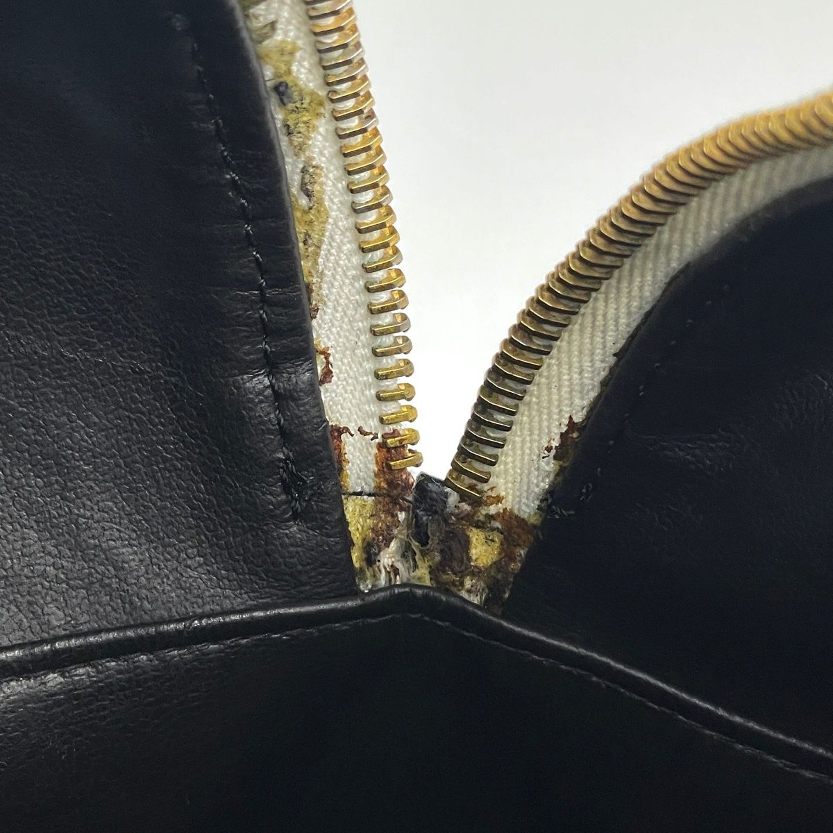 Chanel Boston Bag Quilted Leather Black White — view 7