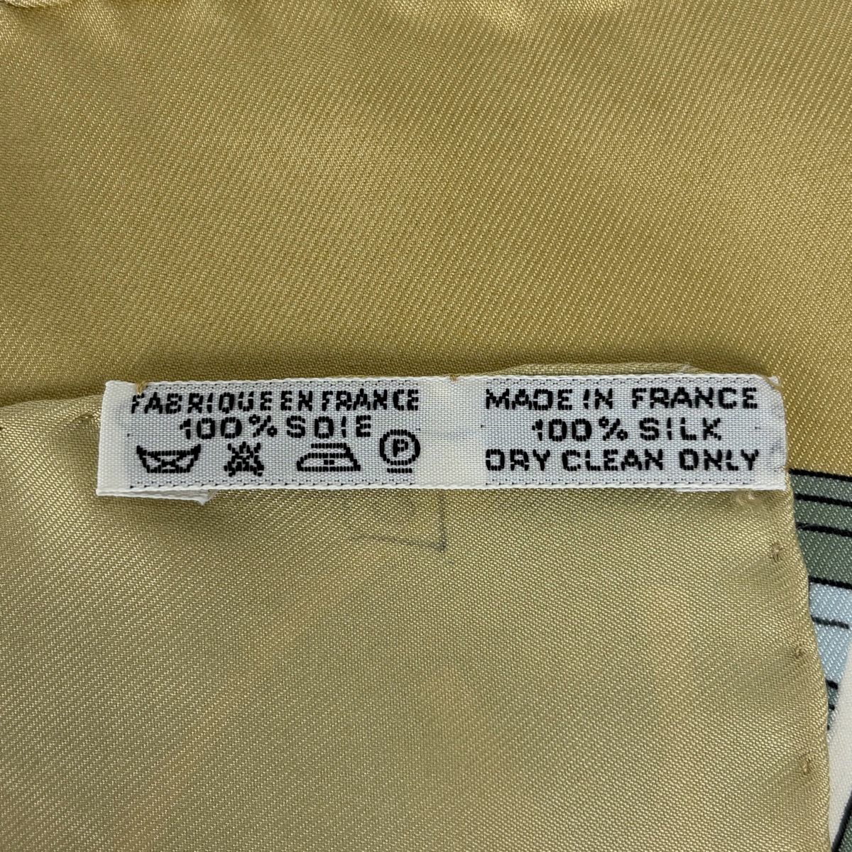 Hermes Carre 90 Lhiver en Poste Scarf Winter Mail Carriage Silk White Multicolor — view 2