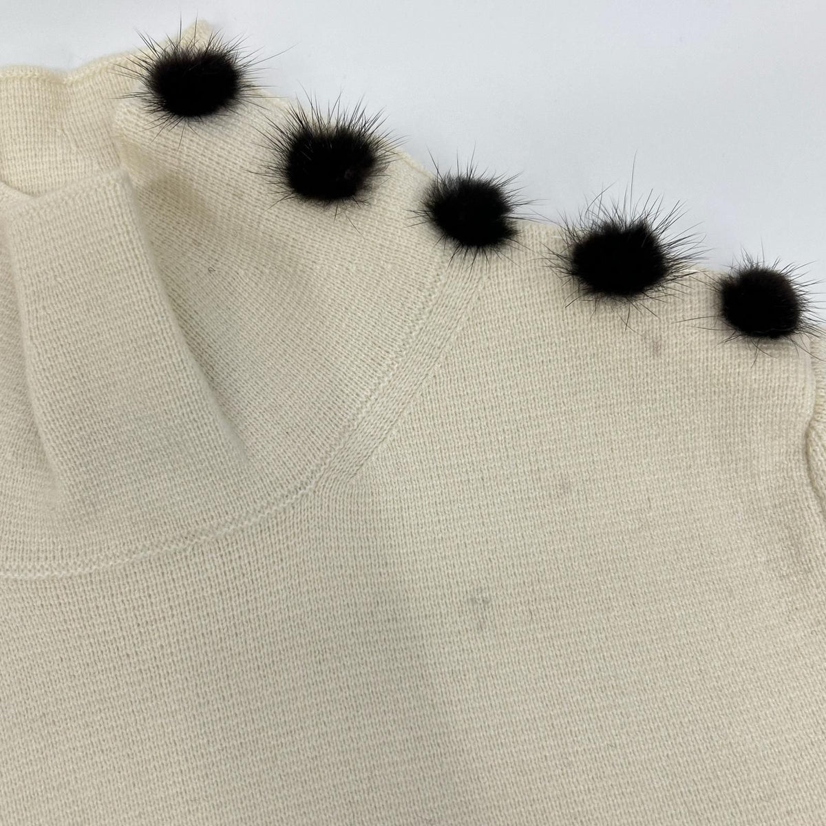 Louis Vuitton White Cashmere Turtleneck Knit Sweater — view 6