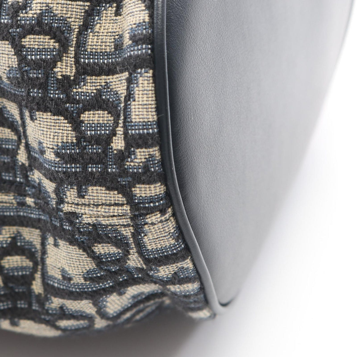 Dior Shoulder Bag 30 Montaigne Drawstring Mini Oblique Ivory Navy Canvas — view 5