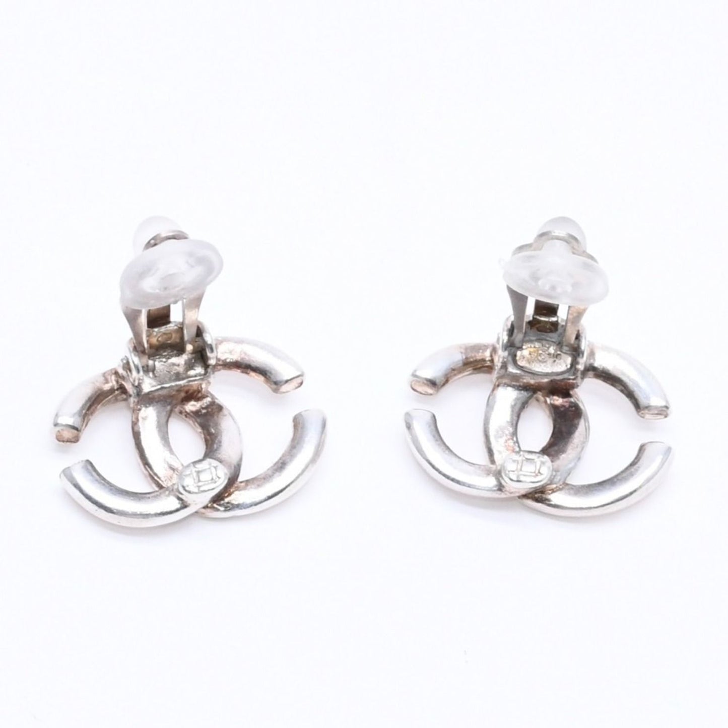 Chanel Vintage CC Logo Earrings 01 Metal Silver — view 7