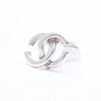 Chanel Vintage CC Logo Earrings 01 Metal Silver — view 2