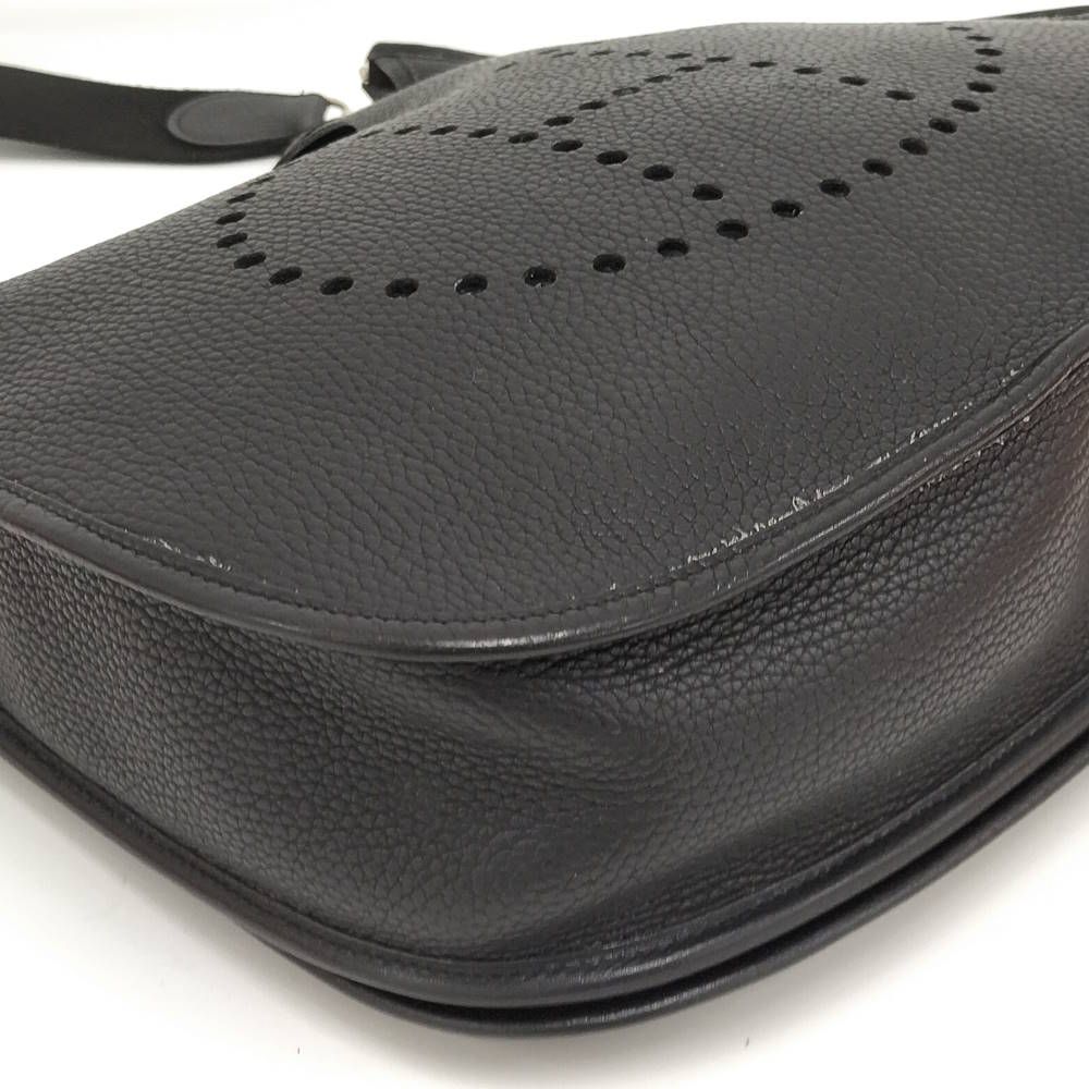 Hermes Shoulder Bag Evelyne 2 GM Taurillon Clemence Black — view 4