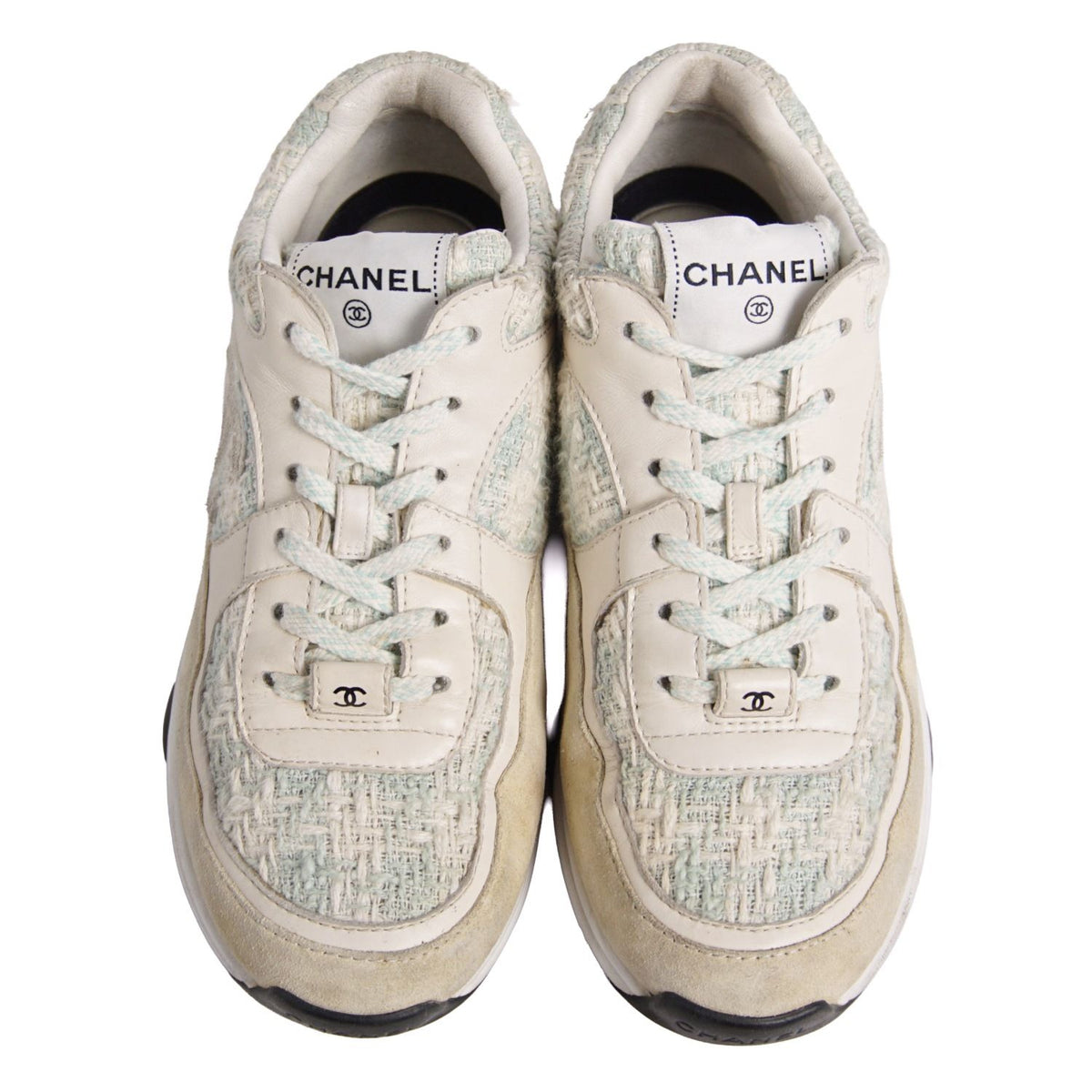 Chanel Sneakers Low-Cut CC Logo Tweet — view 4