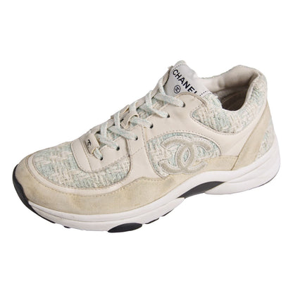 Chanel Sneakers Low-Cut CC Logo Tweet