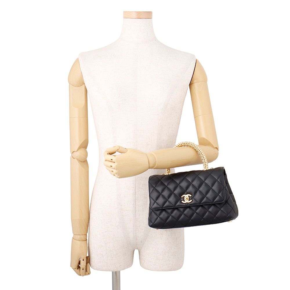 Chanel Quilted CC Logo Coco Handle Lambskin 2-Way Shoulder Bag Black — view 4