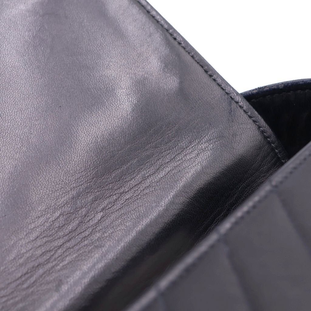 Chanel Chevron Lambskin Gold Vintage Shoulder Bag Black — view 7