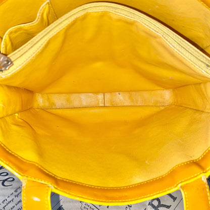 Chanel Tote Bag Vintage Patent Yellow — view 8